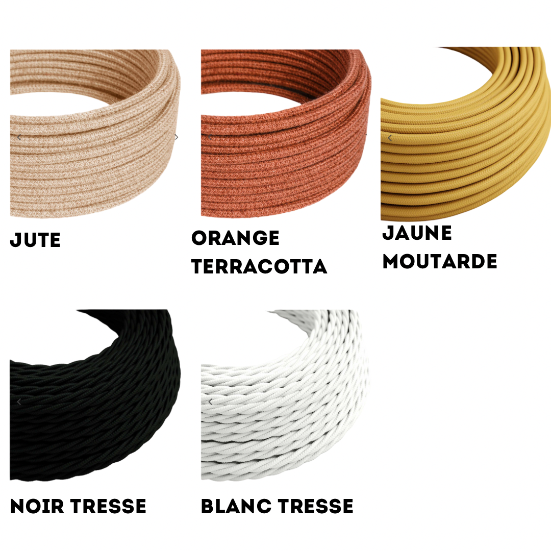 Baladeuse colorée ecoresponsable "pas dans la mer". "Pas dans la mer" une marque déposée de fabrication de luminaires eco-responsables, à partir de bouteilles plastiques recyclées. Fabrication à la main, en Provence pour une décoration durable. Démarches: Upcycling/ Slowdesign et recyclage.