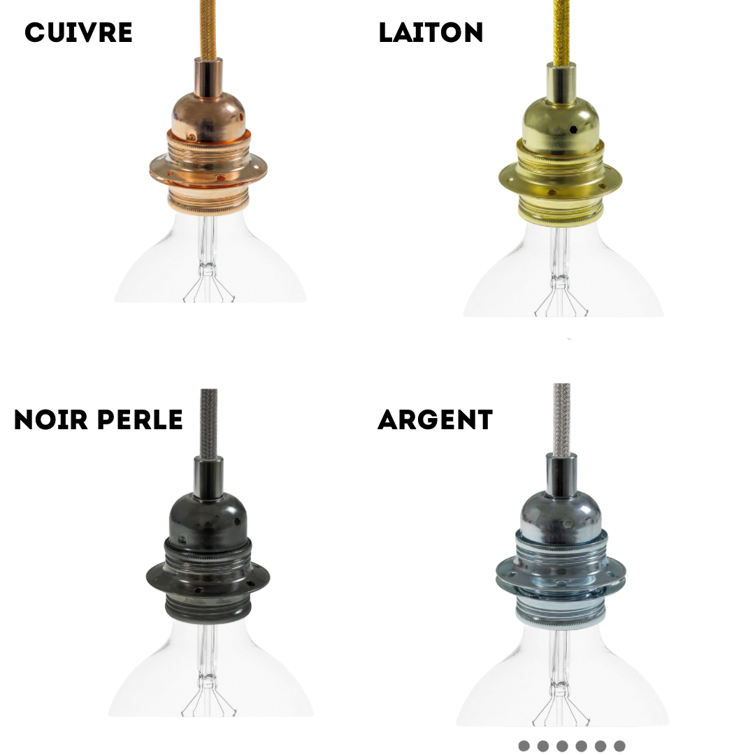 Accessoires pour les luminaires et lampes “pas dans la mer” "Pas dans la mer" une marque déposée de fabrication de luminaires eco-responsables, à partir de bouteilles plastiques recyclées. Fabrication à la main, en Provence pour une décoration durable. Ces créations de lampes sont faites sur mesure et trouvent l’inspiration dans l’environnement et la nature. Démarches: Upcycling / Slowdesign / Recyclage / Fleurs / Environnement /Lumière