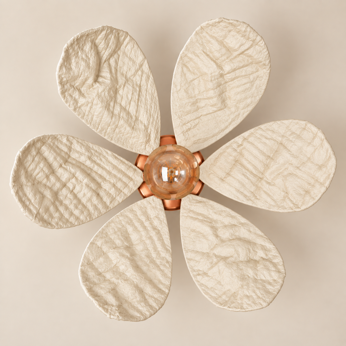 Abat-jour Nénuphar Blanc Crème en plastique recyclé, luminaire artisanal fait main en Provence