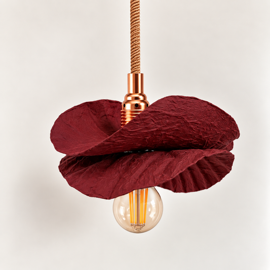 Baladeuse Rouge Bordeaux en plastique upcyclé – luminaire artisanal pour une décoration durable et singulière