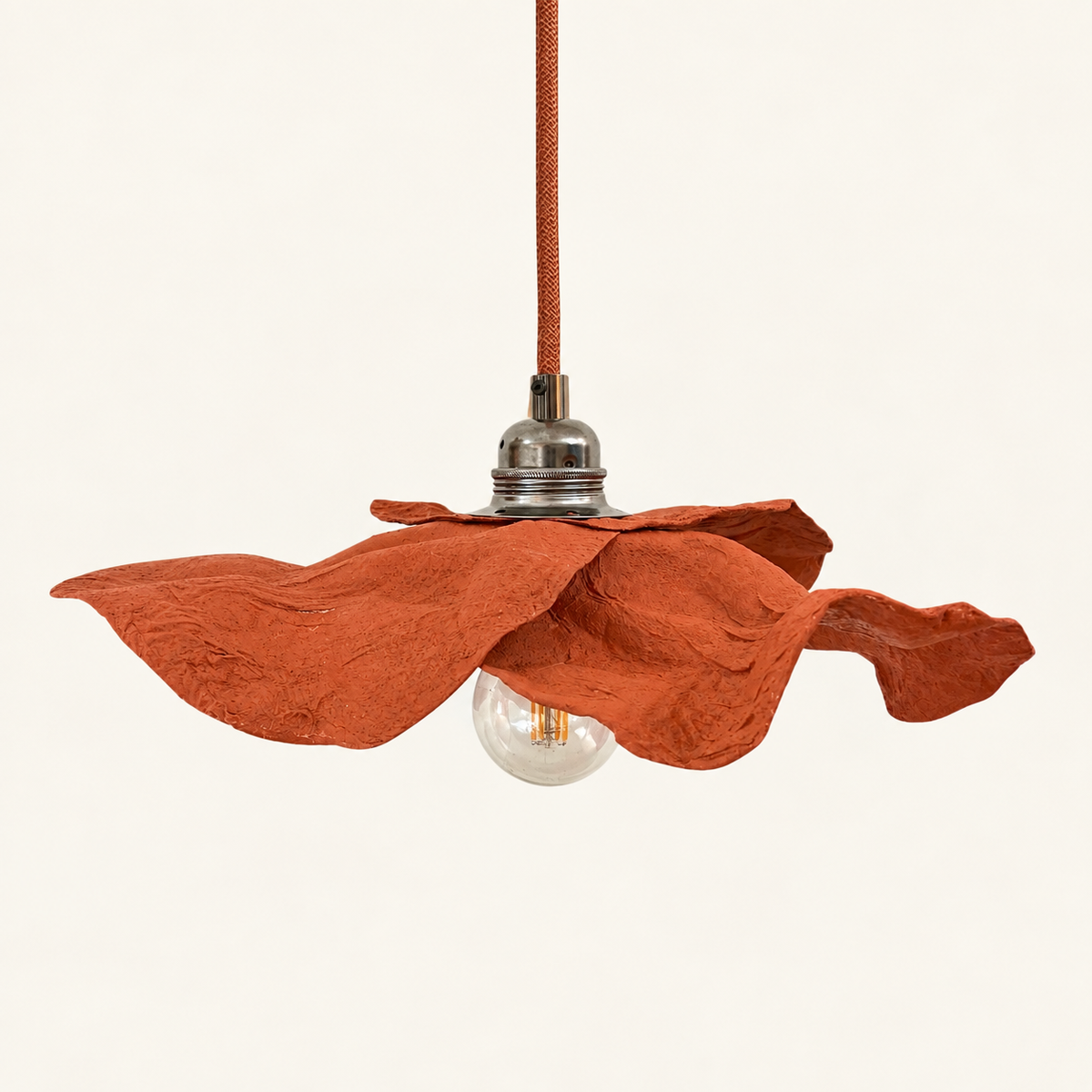 Suspension TULIPE Orange Terracotta, luminaire artisanal écoresponsable fait main en Provence
