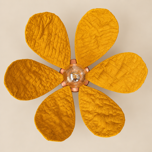 Abat-jour Nénuphar Jaune Ocre en plastique recyclé, luminaire artisanal fait main en Provence