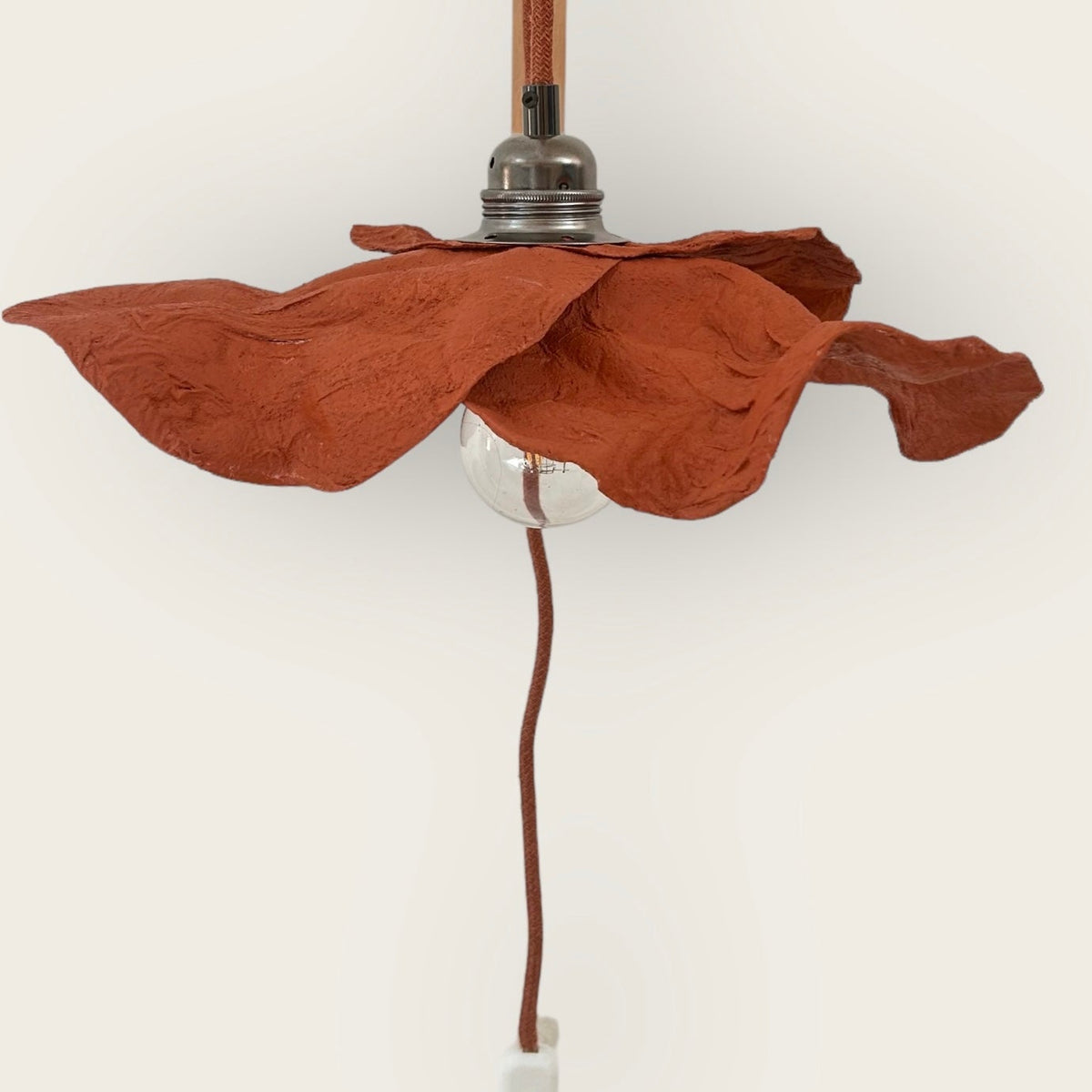 Luminaire TULIPE orange terracotta en plastique recyclé, luminaire de décoration durable pour cuisine ou chambre